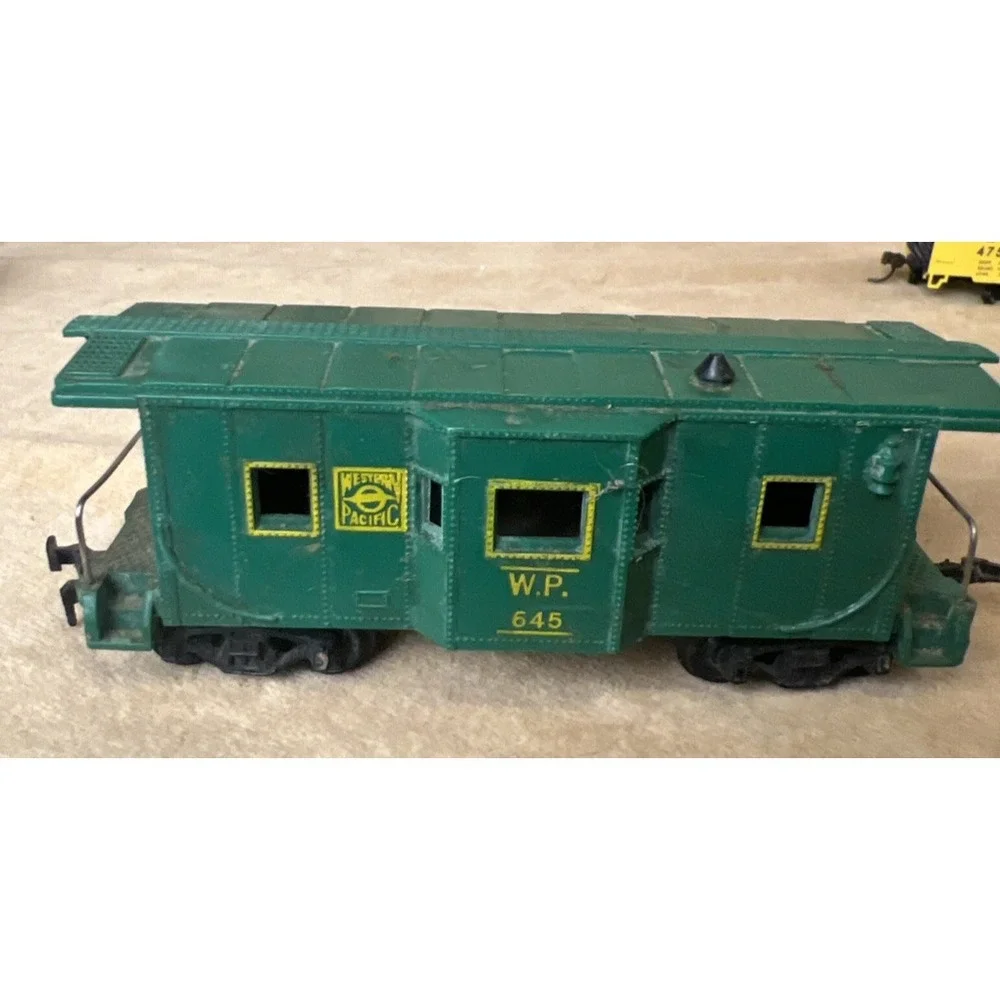 12 Train Cars HO Scale Reading, B&O W.P. Chessie or Flat Baby Ruth DuPont Etc